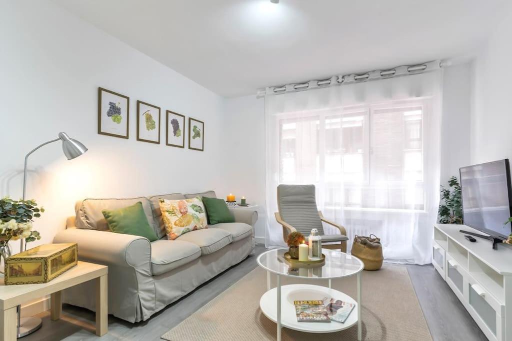 Apartamento Marques De Urquijo Gijon Exterior photo